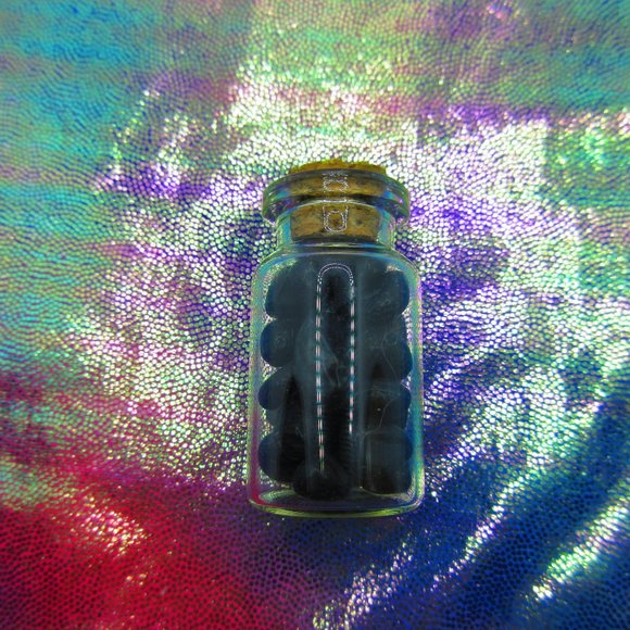 Black Onyx Gemstone Nuggets In A Bottle Embellishments Natural - Picture 3 of 3